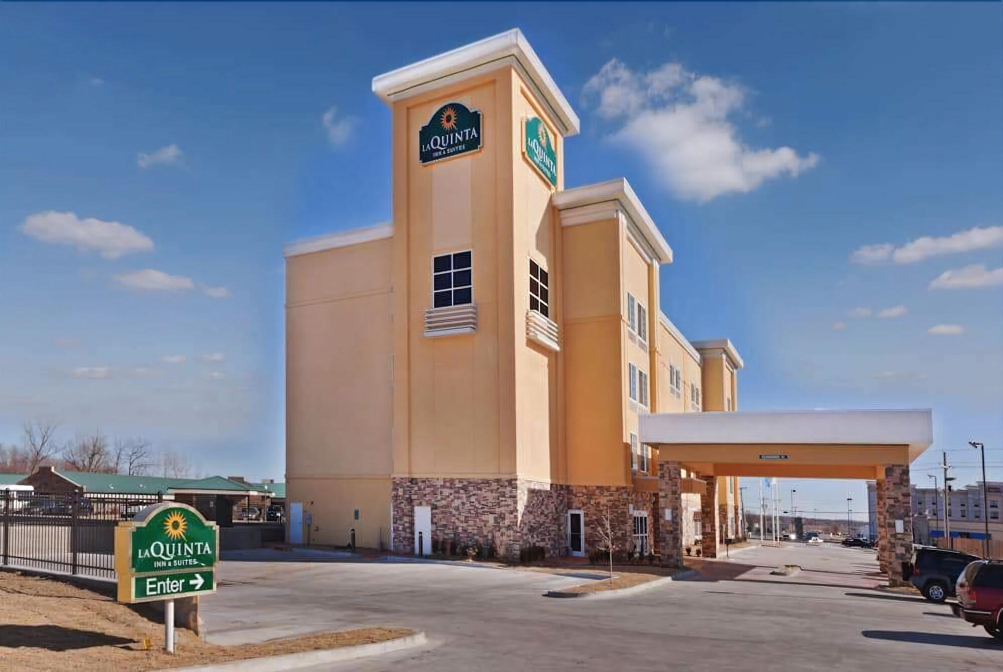 La Quinta By Wyndham Tulsa - Catoosa Hotel Exterior photo